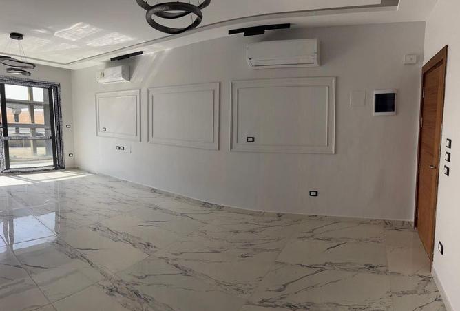 52709145 - Property Main Image