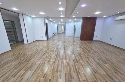 Office Space - Studio - 3 Bathrooms for rent in Sarayat Al Maadi - Hay El Maadi - Cairo