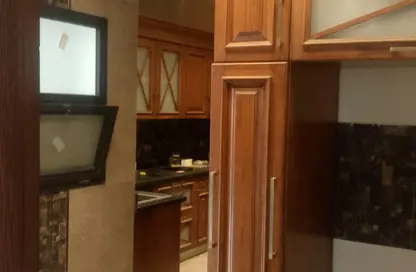 أي فيلا - 4 غرف نوم - 5 حمامات للبيع في طريق بيفرلي هيلز - الحي السابع عشر - الشيخ زايد - الجيزة