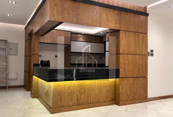72710121 - Property Image 2
