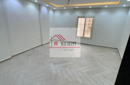 Office Space - 5 Bedrooms - 2 Bathrooms for rent in Mohandessin - Giza