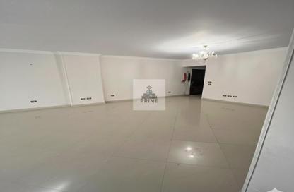 Apartment - 2 Bedrooms - 1 Bathroom for rent in Naguib Al Rihani St. - Al Narges 7 - Al Narges - New Cairo City - Cairo