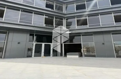 محل تجاري - استوديو للايجار في محور مصطفي كامل - التجمع الاول - مدينة القاهرة الجديدة - القاهرة