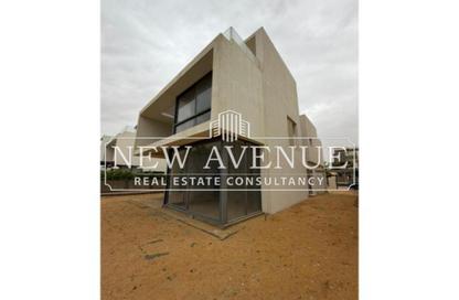 Villa - 3 Bedrooms - 4 Bathrooms for sale in Moon Residences - Fifth Square - The 5th Settlement - New Cairo City - Cairo