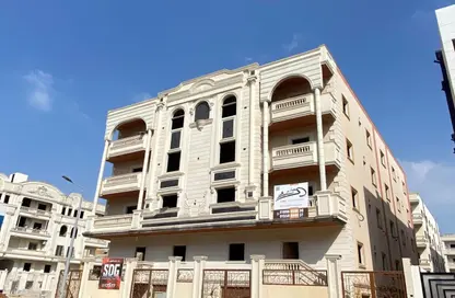 Apartment - 3 Bedrooms - 3 Bathrooms for sale in New Damietta - Demyat