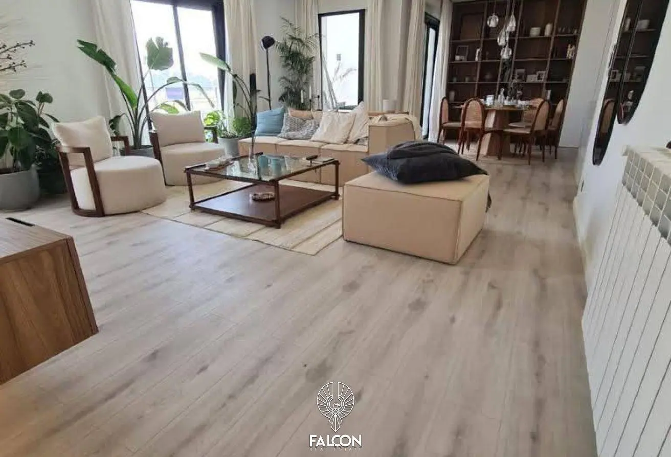 99402297 - Property Main Image