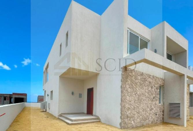 98012704 - Property Main Image