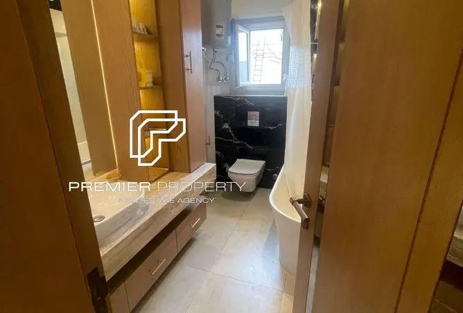 112978004 - Property Image 2