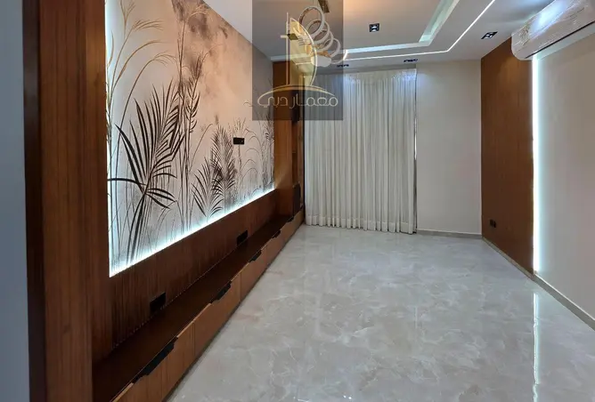 100932804 - Property Image 2
