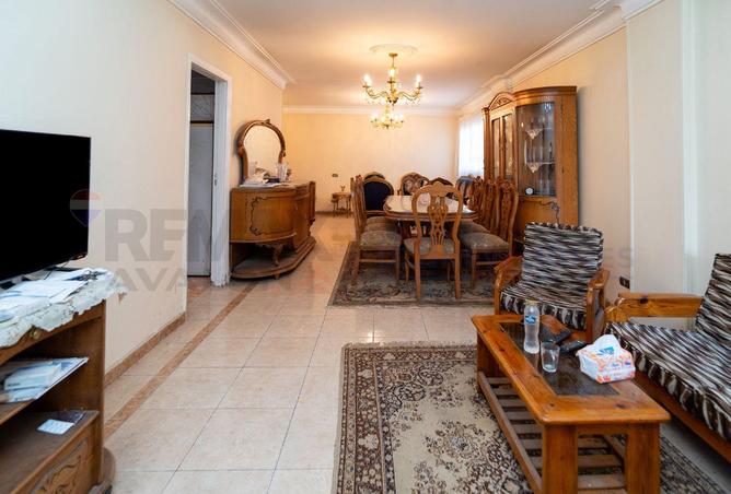 8278818 - Property Image 2