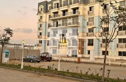 Apartment - 3 Bedrooms - 4 Bathrooms for sale in Mountain View iCity - 5th Settlement Compounds - The 5th Settlement - New Cairo City - Cairo