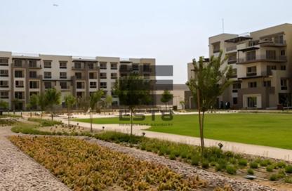 Villa - 5 Bedrooms - 5 Bathrooms for sale in Uptown Cairo - Mokattam - Cairo