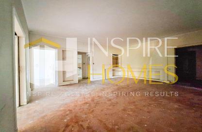Apartment - 5 Bedrooms - 2 Bathrooms for rent in Istanbul - Salah Mostafa - El Soltan Hussein St. - Raml Station - Hay Wasat - Alexandria