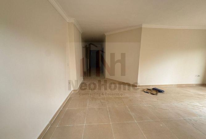 56493786 - Property Main Image