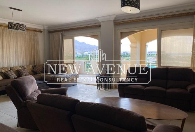 8602906 - Property Image 3