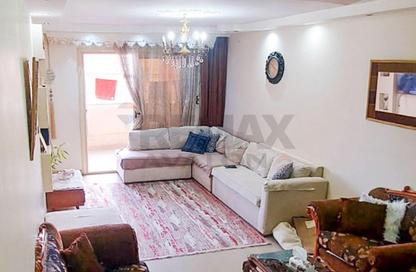 شقة - 3 غرف نوم - 2 حمامات للبيع في طريق الزعيم جمال عبد الناصر - سيدي بشر - حي اول المنتزة - الاسكندرية