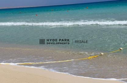 Chalet - 2 Bedrooms - 2 Bathrooms for sale in Seashore - Ras Al Hekma - North Coast