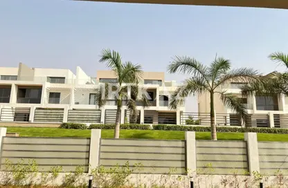 تاون هاوس - 5 غرف نوم - 4 حمامات للبيع في مون ريزيدنس - فيفث سكوير - التجمع الخامس - مدينة القاهرة الجديدة - القاهرة