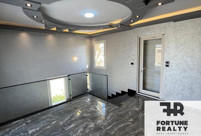 56251138 - Property Main Image