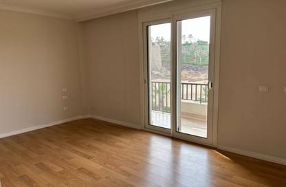 Apartment - 3 Bedrooms - 3 Bathrooms for sale in Pyramids Hills - Cairo Alexandria Desert Road - 6 October City - Giza