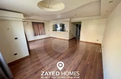 شقة - 3 غرف نوم - 3 حمامات للايجار في 6 ويست - بيفرلي هيلز - كمبوندات الشيخ زايد - الشيخ زايد - الجيزة