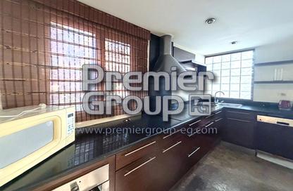 Apartment - 2 Bedrooms - 3 Bathrooms for sale in Sarayat Al Maadi - Hay El Maadi - Cairo