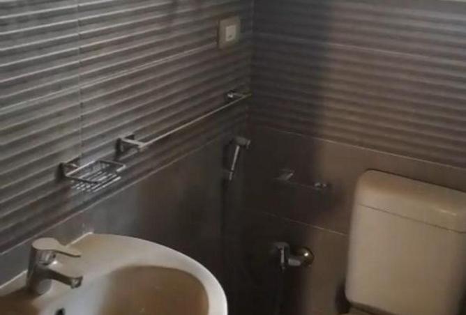 8702005 - Property Image 2