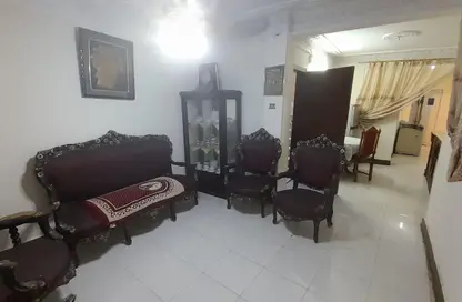 Apartment - 2 Bedrooms - 1 Bathroom for rent in Gameat Al Dewal Al Arabeya St. - Mohandessin - Giza