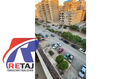 Apartment - 3 Bedrooms - 2 Bathrooms for sale in Abd Al Aziz Essa St. - 10th Zone - Nasr City - Cairo