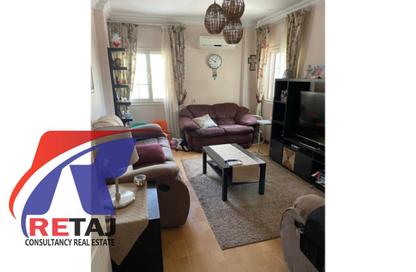 Apartment - 3 Bedrooms - 2 Bathrooms for sale in Abd Al Aziz Essa St. - 10th Zone - Nasr City - Cairo
