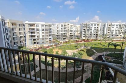 Apartment - 3 Bedrooms - 3 Bathrooms for sale in Hyde Park - New Cairo City - Cairo
