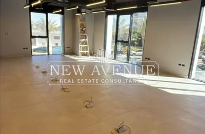 Office Space - 2 Bedrooms - 2 Bathrooms for rent in Hyde Park Business District Mall - South Teseen St. - The 5th Settlement - New Cairo City - Cairo