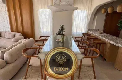 Apartment - 2 Bedrooms - 2 Bathrooms for sale in Swan Lake Residence - 5th Settlement Compounds - The 5th Settlement - New Cairo City - Cairo