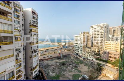 Apartment - 3 Bedrooms - 3 Bathrooms for sale in Mahmoud Al Deeb St. - Zezenia - Hay Sharq - Alexandria