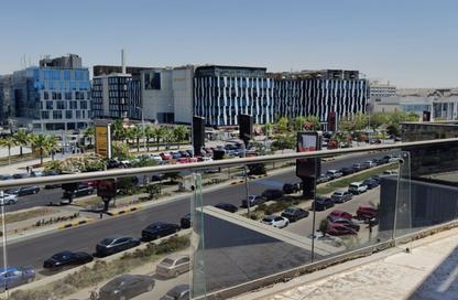 Clinic - Studio - 1 Bathroom for sale in Central Avenue - 2nd District - Sheikh Zayed City - Giza Clinic - Studio - 1 Bathroom for sale in Central Avenue - 2nd District - Sheikh Zayed City - Giza