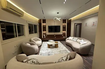 شقة - 2 غرف نوم - 2 حمامات للايجار في شارع الجزيره - الزمالك - القاهرة