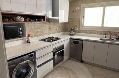 شقة - غرفة نوم - 2 حمامات للايجار في نيو جيزة - طريق مصر اسكندرية الصحراوي - مدينة 6 أكتوبر - الجيزة