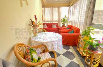 Apartment - 2 Bedrooms - 1 Bathroom for sale in Mustafa Kamel - Hay Sharq - Alexandria