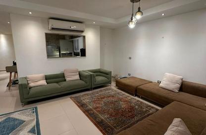 شقة - 3 غرف نوم - 3 حمامات للايجار في ذا كورت ياردز - كمبوندات الشيخ زايد - الشيخ زايد - الجيزة