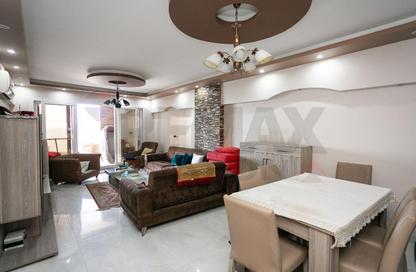 Apartment - 3 Bedrooms - 2 Bathrooms for sale in Camp Chezar - Hay Wasat - Alexandria