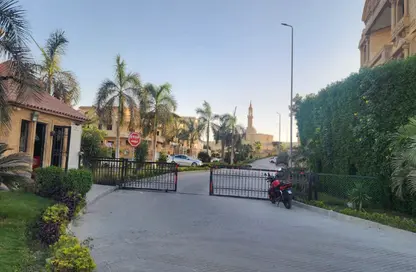 Apartment - 3 Bedrooms - 2 Bathrooms for rent in Lavida Al Bustan - 26th of July Corridor - 6 October City - Giza