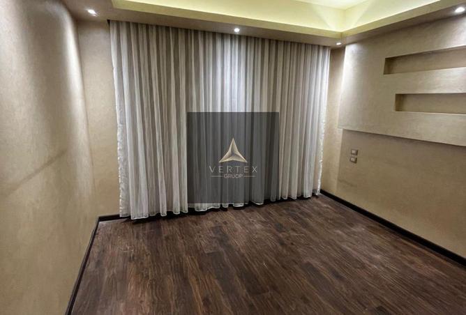 106575906 - Property Image 2