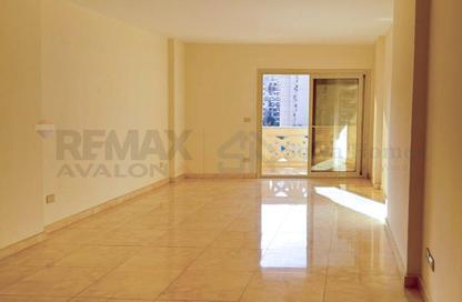 Apartment - 3 Bedrooms - 3 Bathrooms for rent in Saba Basha - Hay Sharq - Alexandria