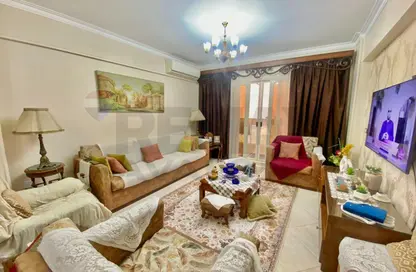 Apartment - 3 Bedrooms - 1 Bathroom for sale in Smouha - Hay Sharq - Alexandria