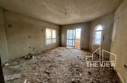 Apartment - 3 Bedrooms - 2 Bathrooms for sale in Al Khamayel city - Sheikh Zayed Compounds - Sheikh Zayed City - Giza