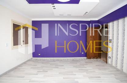 Apartment - 3 Bedrooms - 2 Bathrooms for sale in Shaarawy St. - Laurent - Hay Sharq - Alexandria