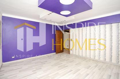 Apartment - 3 Bedrooms - 2 Bathrooms for sale in Shaarawy St. - Laurent - Hay Sharq - Alexandria