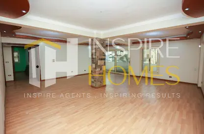 Apartment - 3 Bedrooms - 2 Bathrooms for sale in Shaarawy St. - Laurent - Hay Sharq - Alexandria