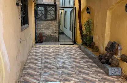 Office Space - 2 Bedrooms - 1 Bathroom for rent in Ibrahim Al Mazny St. - El Banafseg 10 - El Banafseg - New Cairo City - Cairo