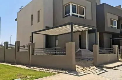 Townhouse - 5 Bedrooms - 4 Bathrooms for sale in Etapa - Sheikh Zayed Compounds - Sheikh Zayed City - Giza